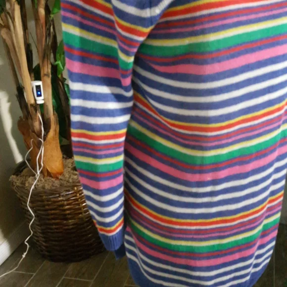 Light sweater top - Picture 3 of 3